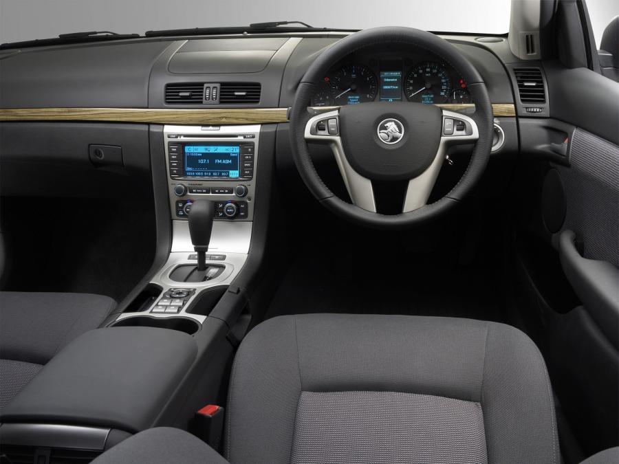  Holden Berlina 2006 года  (фото 25 из 37)